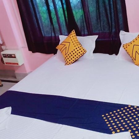 Hotel Gunjan プリ エクステリア 写真