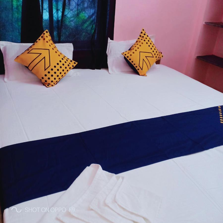Hotel Gunjan プリ エクステリア 写真