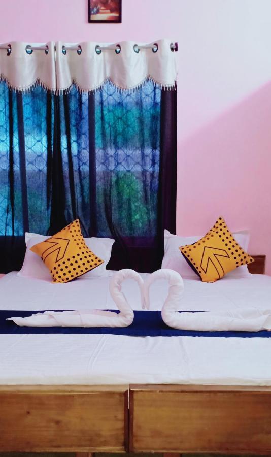 Hotel Gunjan プリ エクステリア 写真