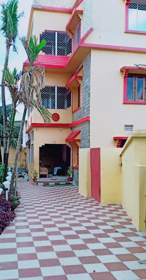 Hotel Gunjan プリ エクステリア 写真